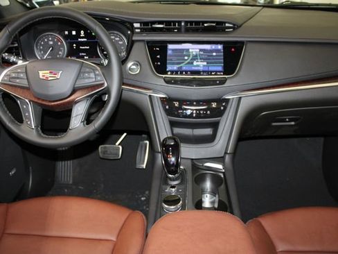 New 2026 Cadillac XT5 Sportv AWD/4WD image 9