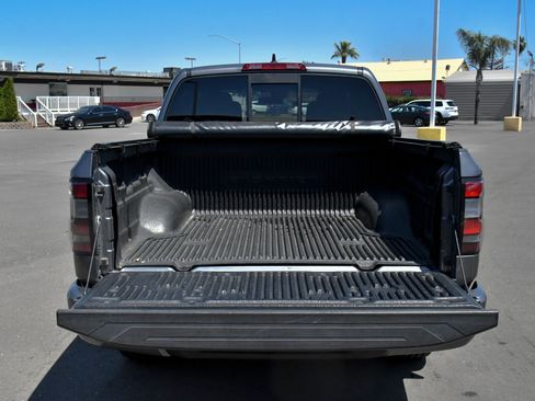 Used 2022 Nissan Frontier Pro-X RWD image 40
