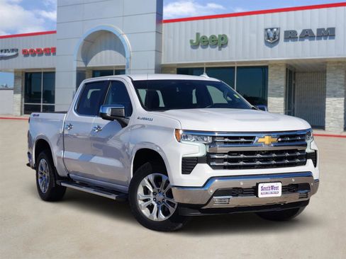 Used 2023 Chevrolet Silverado 1500 LTZ image 1