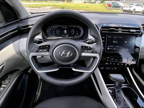 Used 2024 Hyundai Tucson SEL FWD image 5