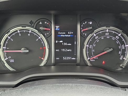 Used 2021 Toyota 4Runner TRD Off-Road Premium w/ Moonroof Package AWD/4WD image 21