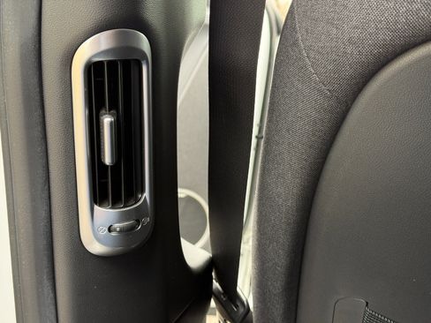 Used 2022 Hyundai Ioniq 5 Limited image 18