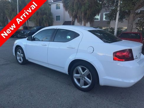 Used 2012 Dodge Avenger SXT image 15