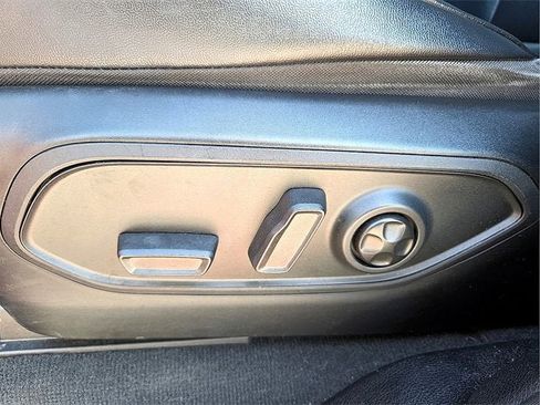 Used 2022 Jeep Grand Cherokee L Limited image 18