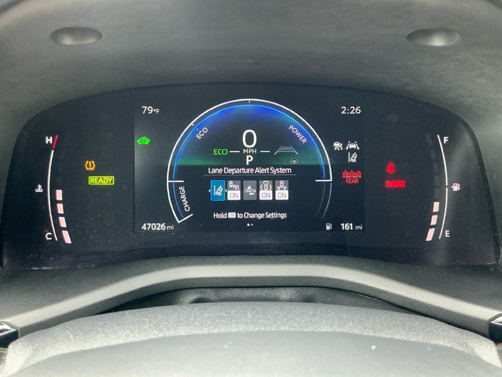 Used 2025 Toyota Camry SE FWD image 21