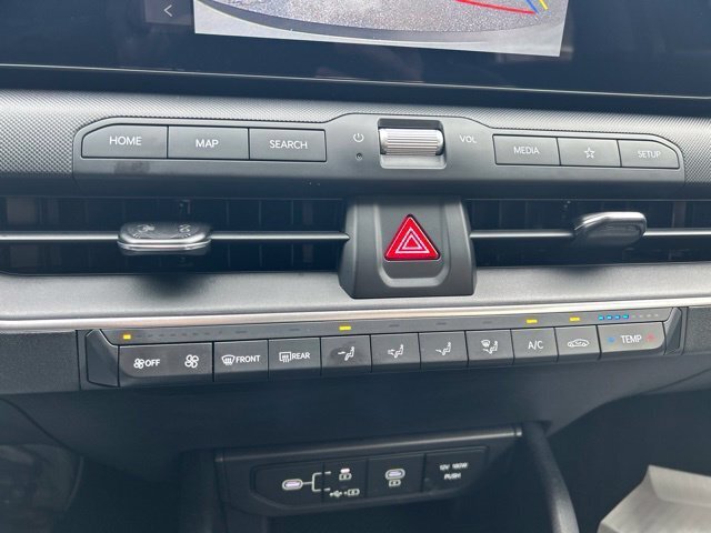 Used 2025 Kia K4 FWD image 14