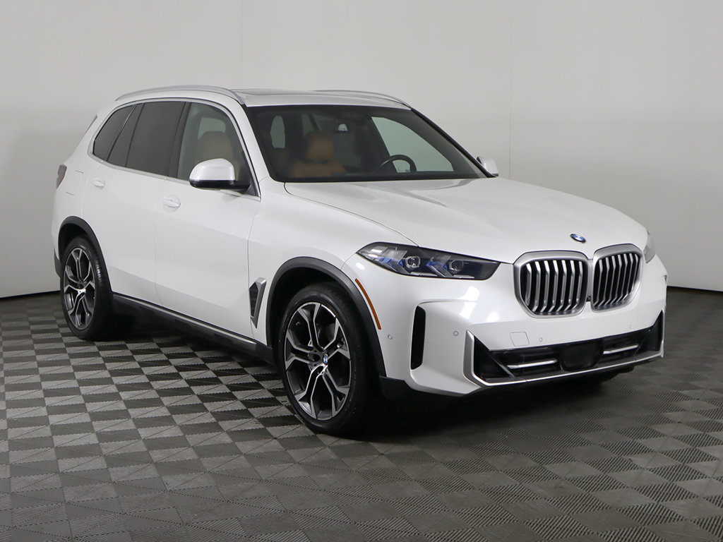 Used 2024 BMW X5 xDrive40i w/ Premium Package AWD/4WD image 57