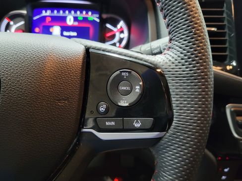 Used 2025 Honda Passport Black Edition image 26