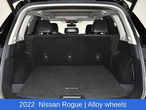 Used 2022 Nissan Rogue SV w/ SV Premium Package image 31
