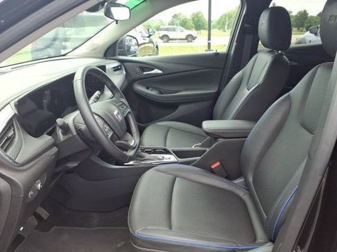 Used 2026 Buick Encore GX Sport Touring FWD image 25