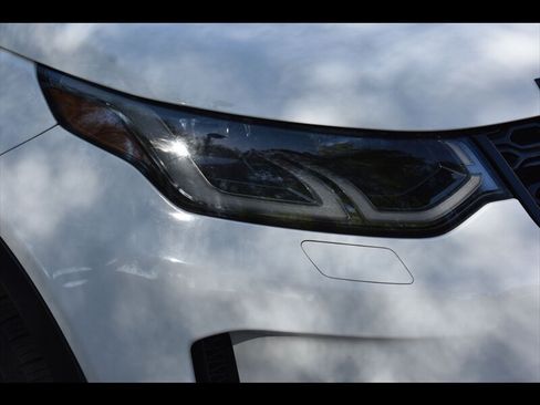 Used 2020 Land Rover Discovery Sport SE AWD/4WD image 44