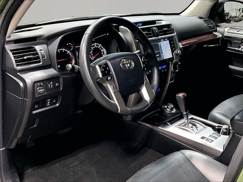 Certified 2022 Toyota 4Runner Limited AWD/4WD image 18