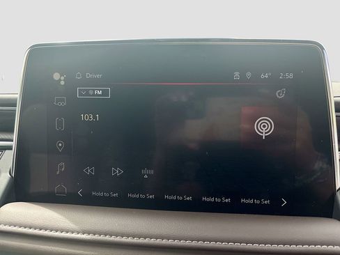 Used 2024 GMC Yukon XL SLT w/ SLT Luxury Package image 38