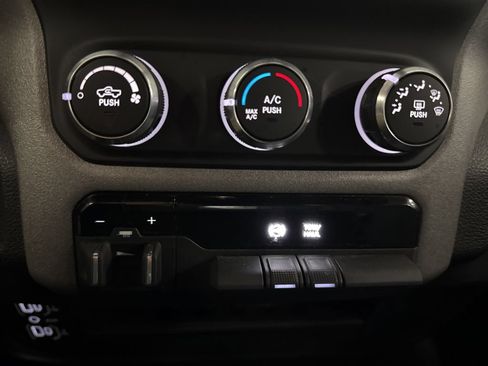Used 2021 RAM 2500 Tradesman AWD/4WD image 31