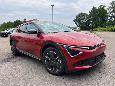 New 2025 Kia EV6 Light w/ Light LR Technology Package image 5