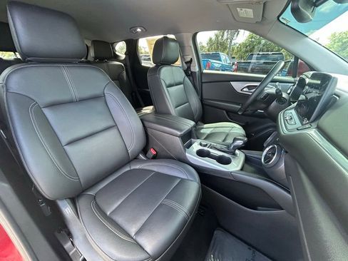 Used 2023 Chevrolet Blazer LT FWD image 28