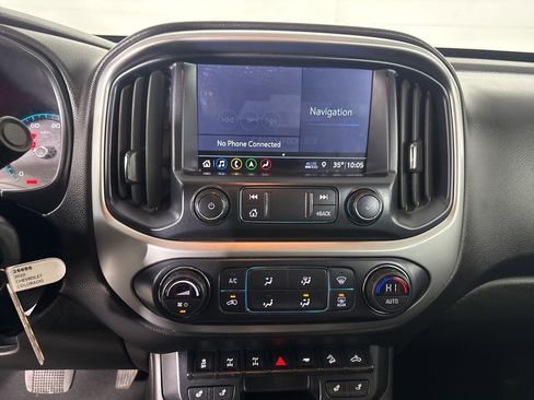 Used 2020 Chevrolet Colorado ZR2 w/ ZR2 Dusk Special Edition image 14