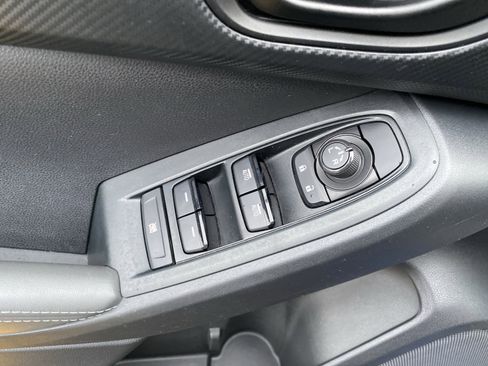 Used 2024 Subaru Crosstrek 2.0i Premium image 13