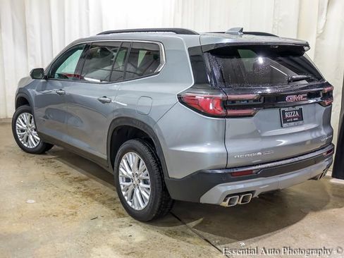 Used 2026 GMC Acadia Elevation w/ Elevation Premium Package AWD/4WD image 9