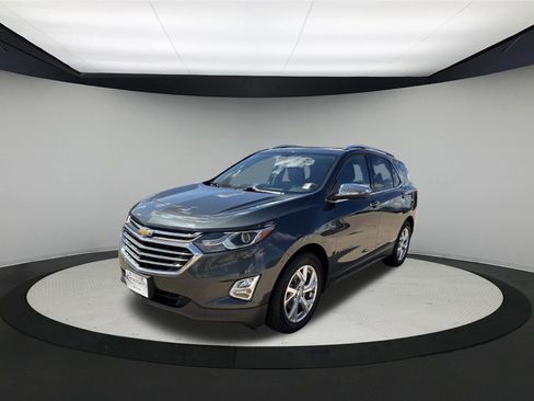 Used 2020 Chevrolet Equinox Premier FWD image 1