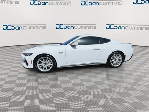 Used 2024 Ford Mustang GT Premium RWD image 5