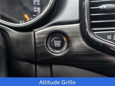 Used 2022 Jeep Grand Cherokee Laredo X image 26