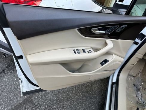 Used 2018 Audi Q7 3.0T Prestige image 13