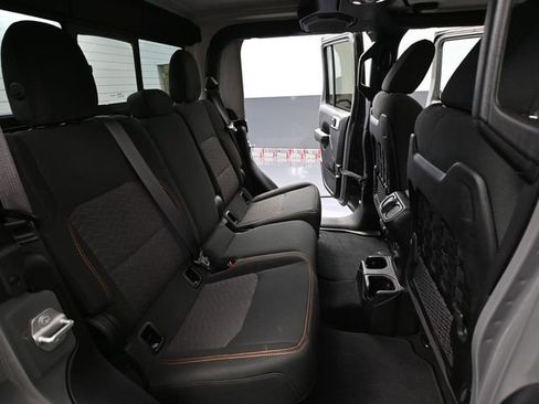 Used 2022 Jeep Gladiator Mojave w/ Auxiliary Switch Group AWD/4WD image 42