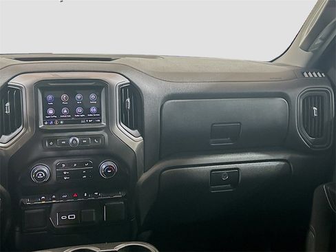 Used 2025 Chevrolet Silverado 1500 Custom image 19