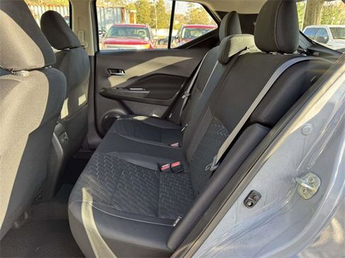 Used 2024 Nissan Kicks SV image 24