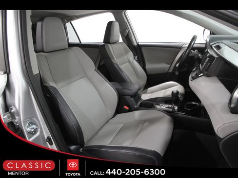 Used 2016 Toyota RAV4 Limited AWD/4WD image 16