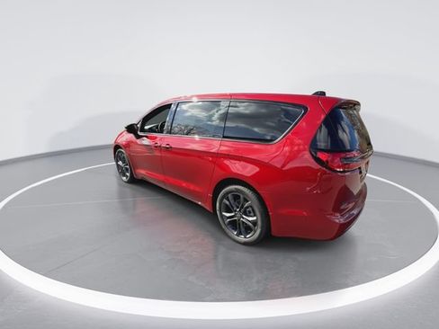 New 2026 Chrysler Pacifica Select FWD image 6