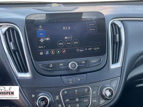 Used 2024 Chevrolet Malibu LT image 6