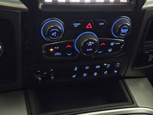 Used 2016 RAM 2500 Limited AWD/4WD image 16