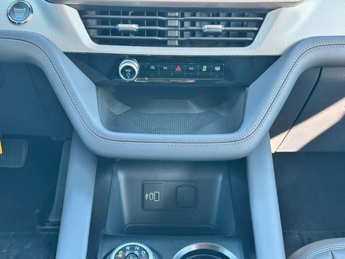 New 2026 Ford Explorer Active image 9