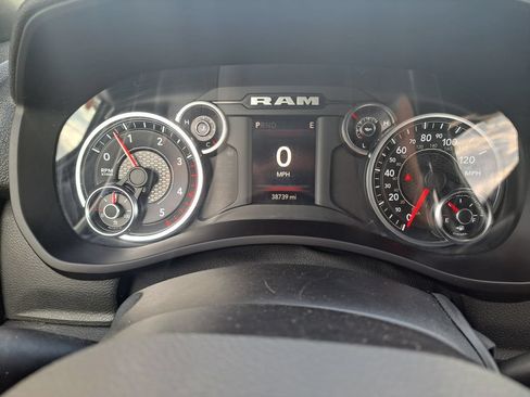 Used 2022 RAM 2500 Big Horn w/ Cold Weather Group AWD/4WD image 12