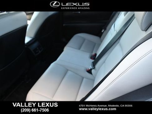 Used 2015 Lexus ES 350 w/ Premium Package FWD image 16