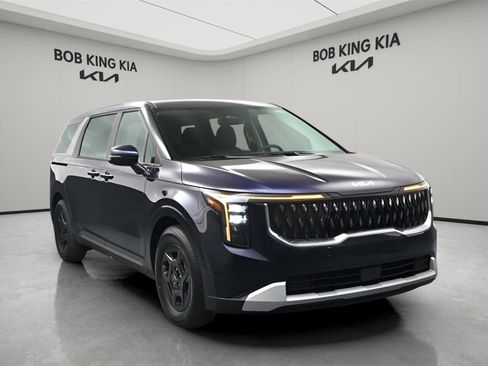 New 2026 Kia Carnival LX FWD image 20