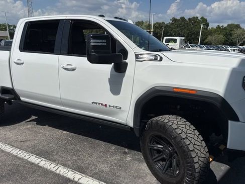 Used 2022 GMC Sierra 2500 AT4 w/ AT4 Preferred Package AWD/4WD image 7