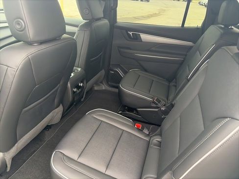 New 2026 Buick Enclave Preferred image 11