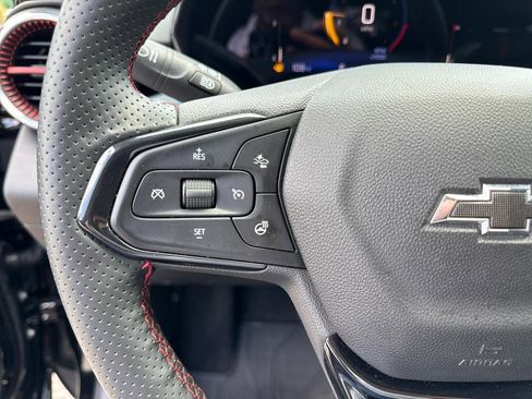 Used 2025 Chevrolet Trax RS w/ Driver Confidence Package FWD image 22