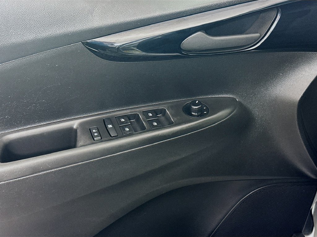 Used 2020 Chevrolet Spark LT FWD image 17