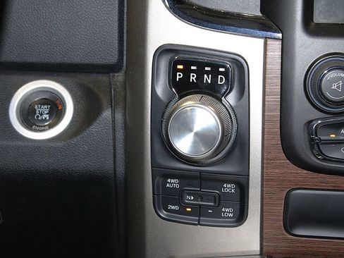 Used 2014 RAM 1500 Laramie w/ Convenience Group AWD/4WD image 14