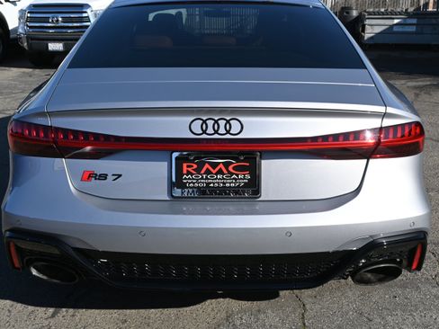 Used 2024 Audi RS 7 Performance image 24