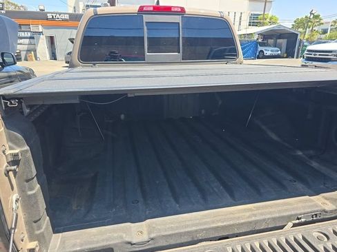 Used 2022 Nissan Frontier Pro-X RWD image 5