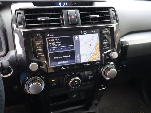 Used 2023 Toyota 4Runner TRD Off-Road Premium AWD/4WD image 6