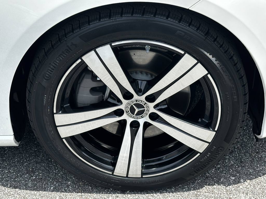 Certified 2025 Mercedes-Benz C 300 Sedan image 14