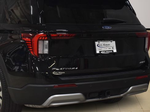 Used 2026 Ford Explorer Platinum w/ LUX Leather Package AWD/4WD image 39