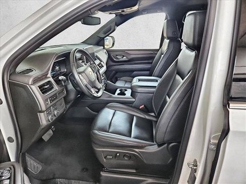 Certified 2024 Chevrolet Suburban LT AWD/4WD image 16