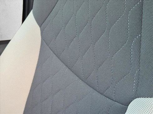 Used 2020 Toyota Corolla LE FWD image 10